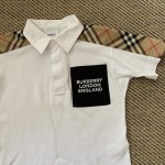 Burberry Camiseta White com Faixa 6 anos