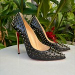 Louboutin Black Leather Studded Follies Cabo Pumps 38.5 sola 36.5 br